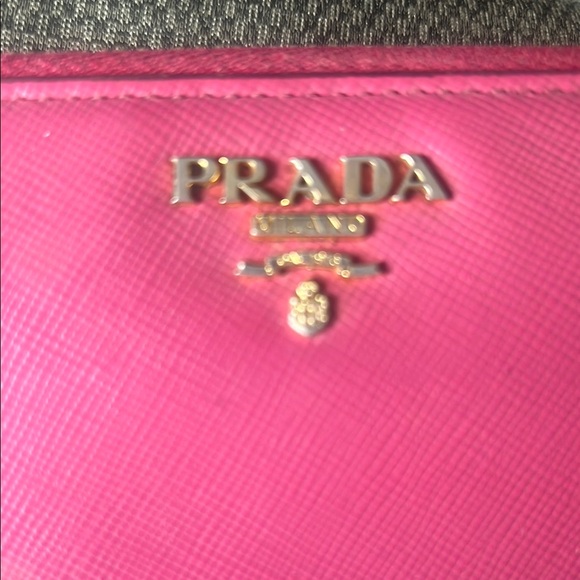 Prada Pink Wallet - Picture 2 of 16